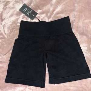 XS NWT NVGTN SHORTS